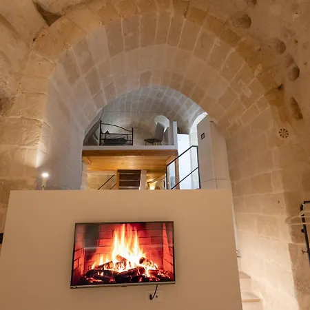 Luna Matera